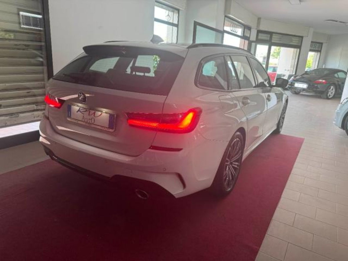 BMW Serie 3 Touring 320d  Msport (8)
