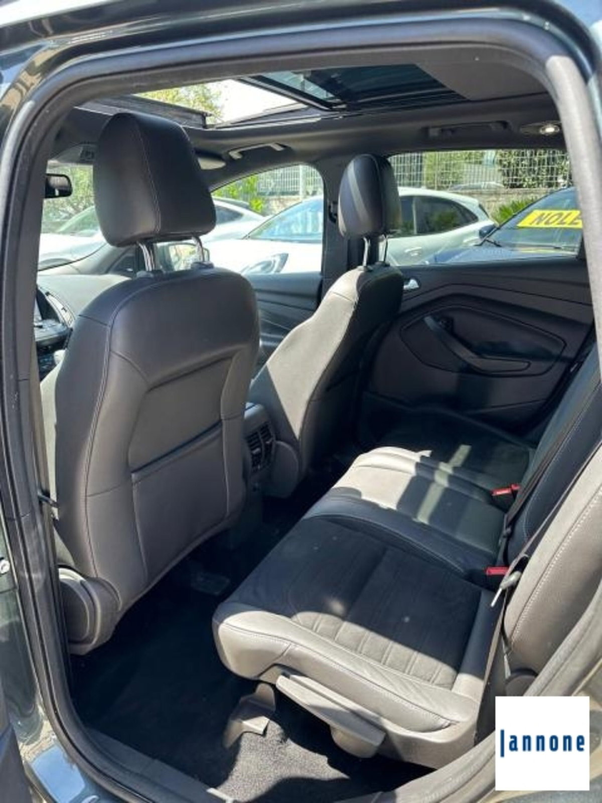 Ford Kuga 2.0 TDCI 150 CV S&S 4WD ST-Line (10)