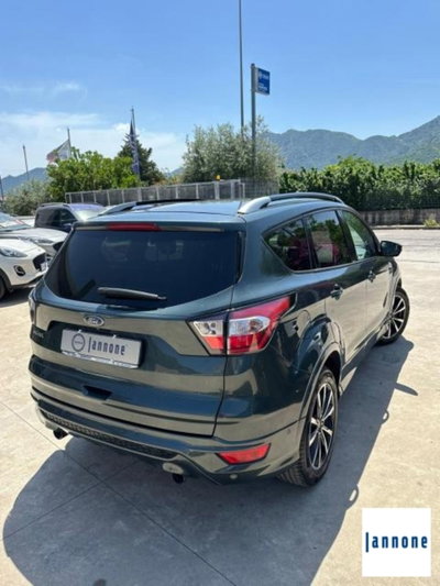 Ford Kuga 2.0 TDCI 150 CV S&S 4WD ST-Line (4)