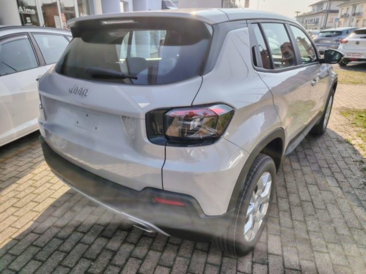 Jeep Avenger 1.2 turbo Altitude fwd 100cv (3)
