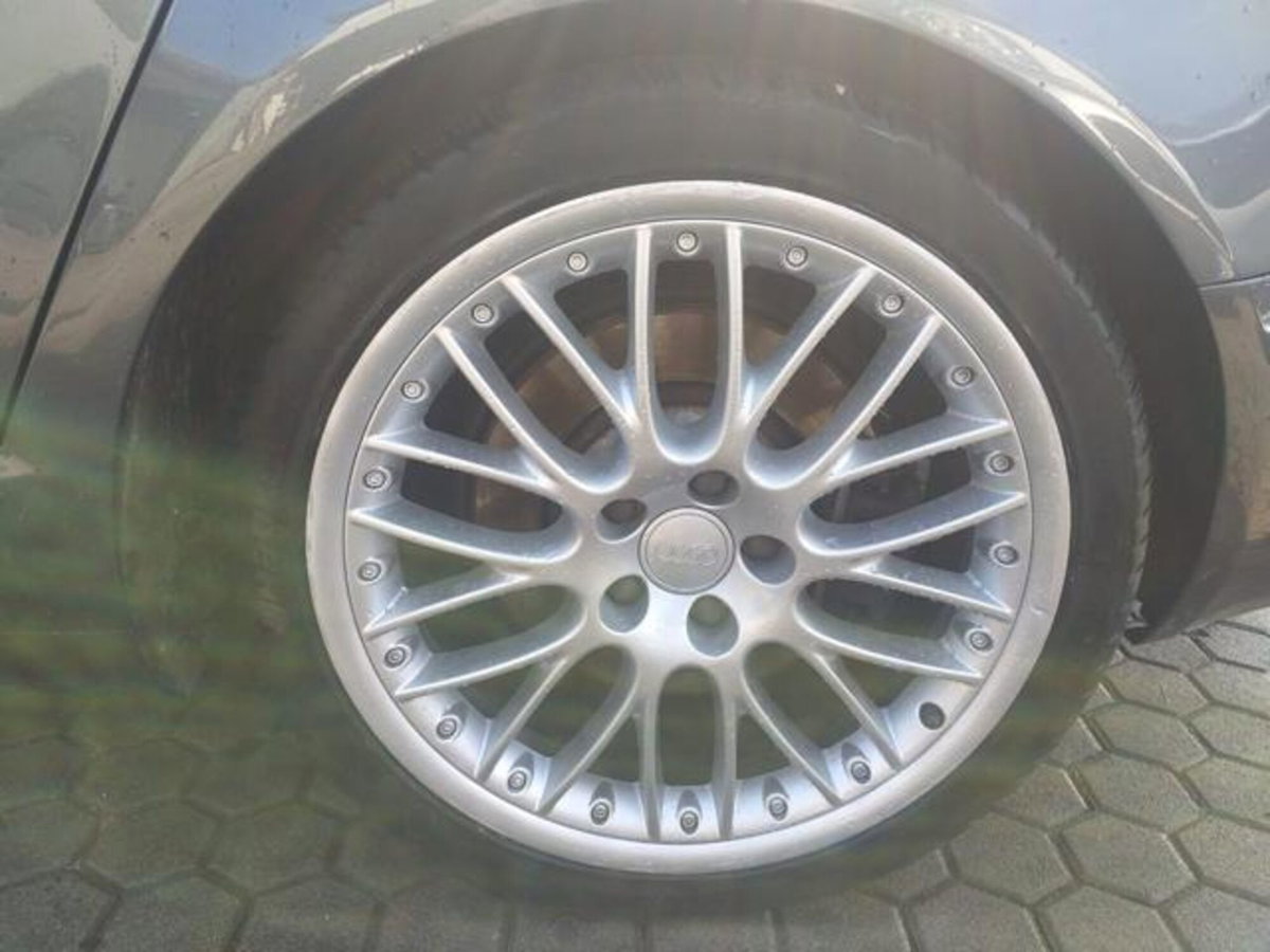 Audi A6 Avant 3.0 V6 TDI F.AP. quattro (2)