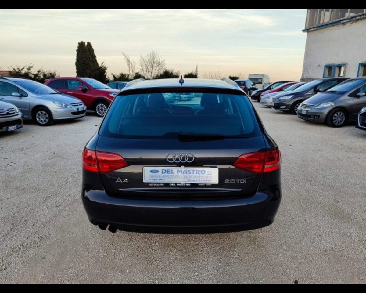 Audi A4 Avant 2.0 16V TDI multitronic (8)