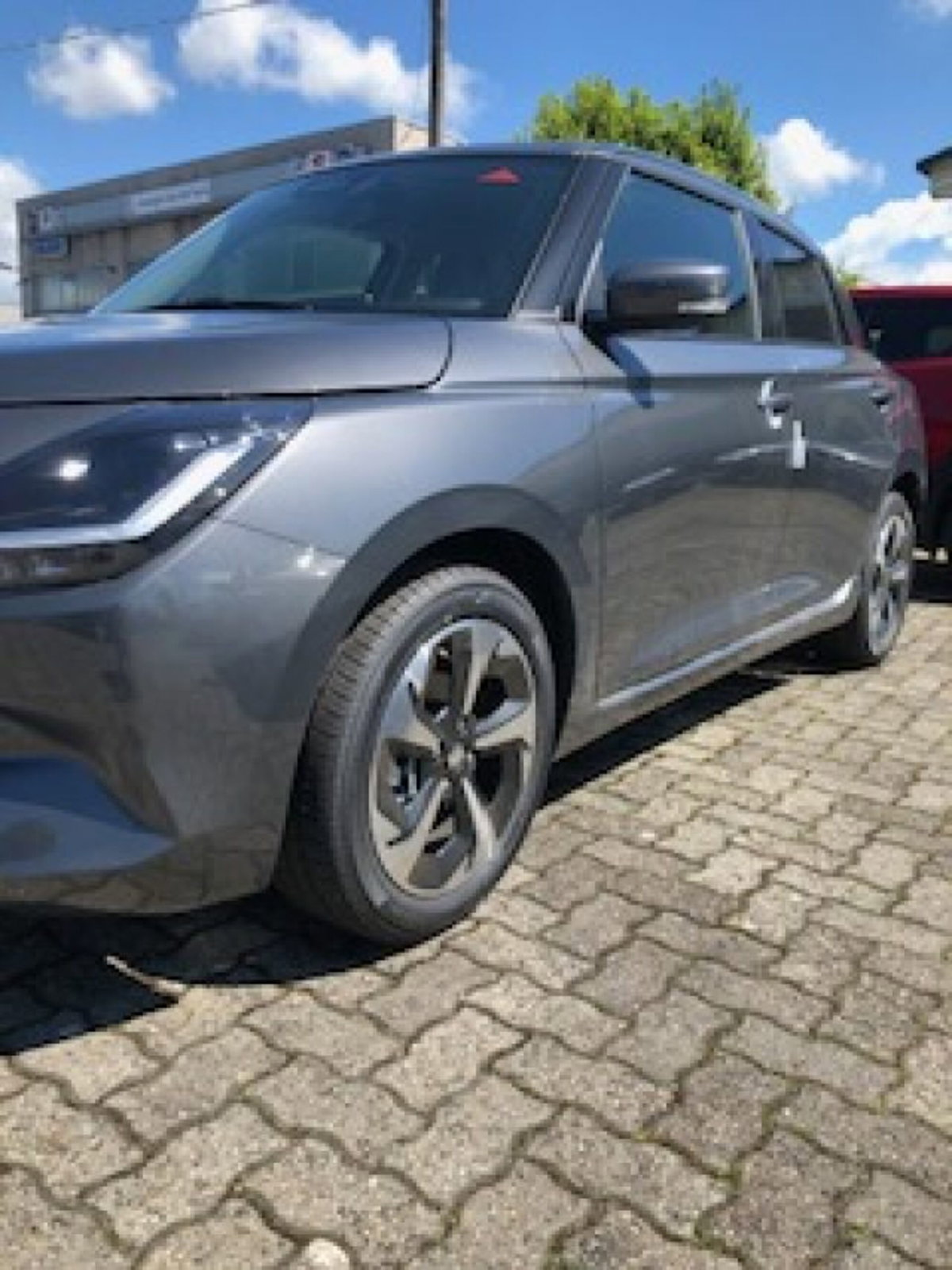 Suzuki Swift 1.2h Top 2wd cvt (5)
