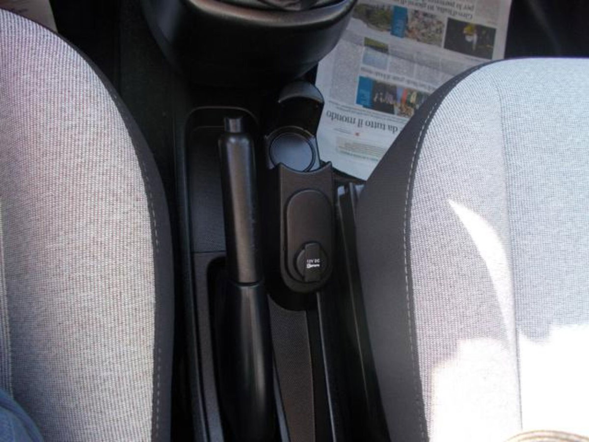 Fiat Qubo 1.3 MJT 80 CV Dynamic (16)