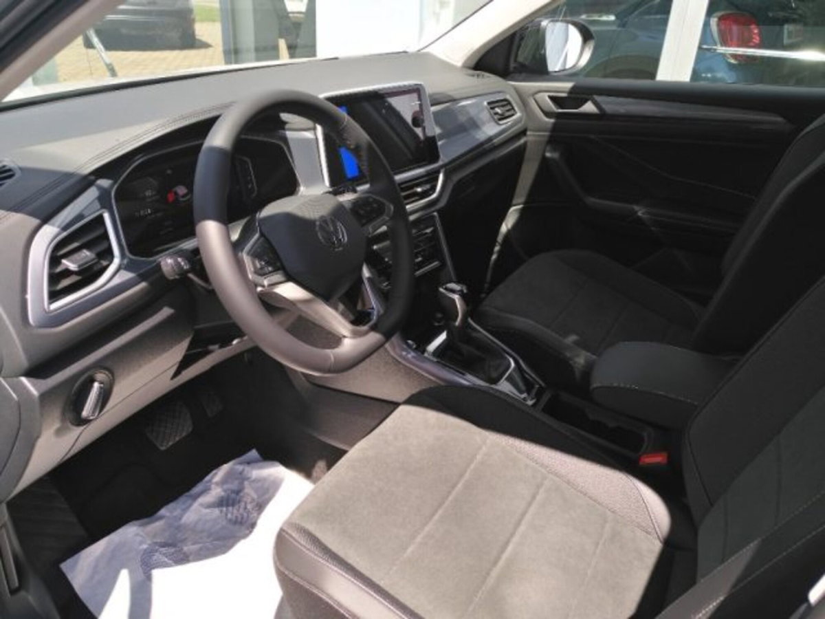 Volkswagen T-Roc 1.5 tsi Style dsg (4)