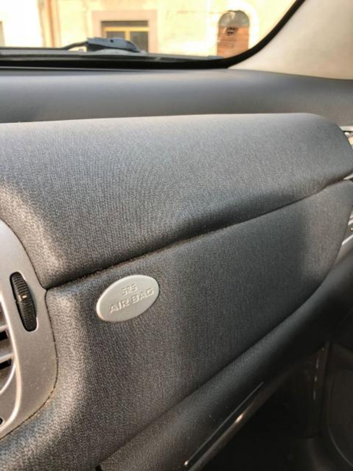 Lancia Ypsilon 1.3 MJT 75 CV Platino (10)