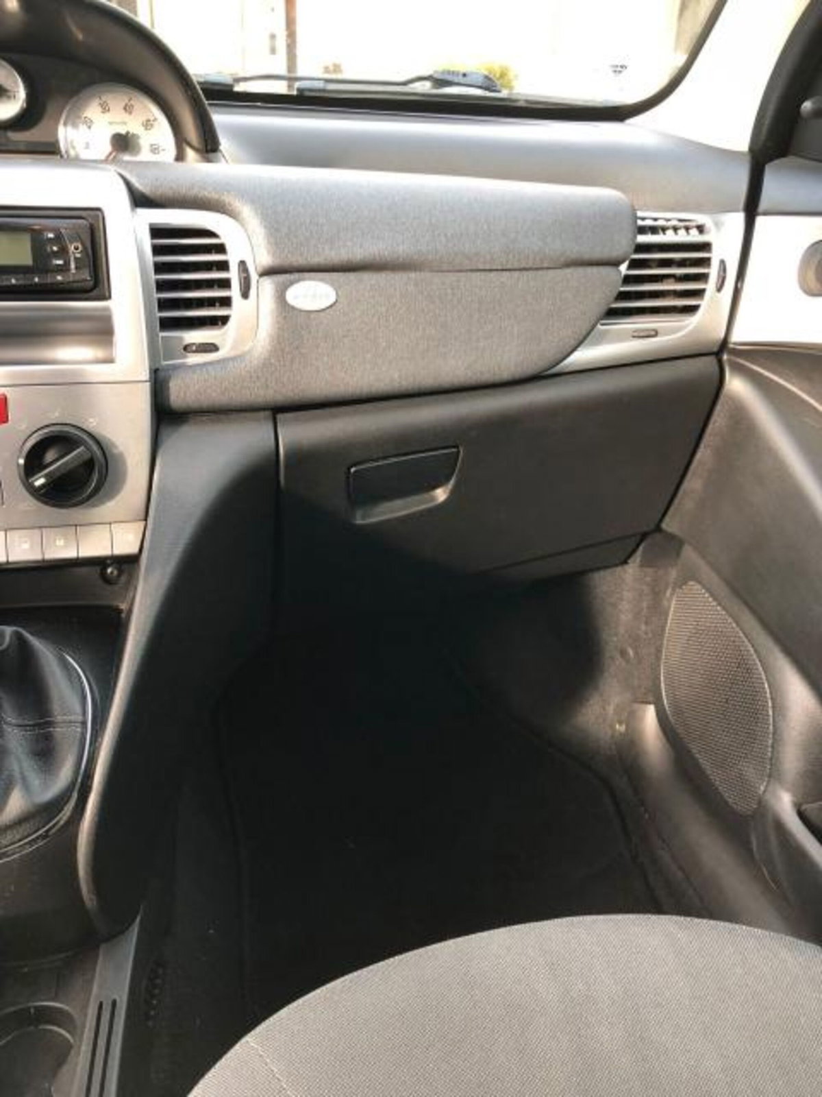 Lancia Ypsilon 1.3 MJT 75 CV Platino (15)