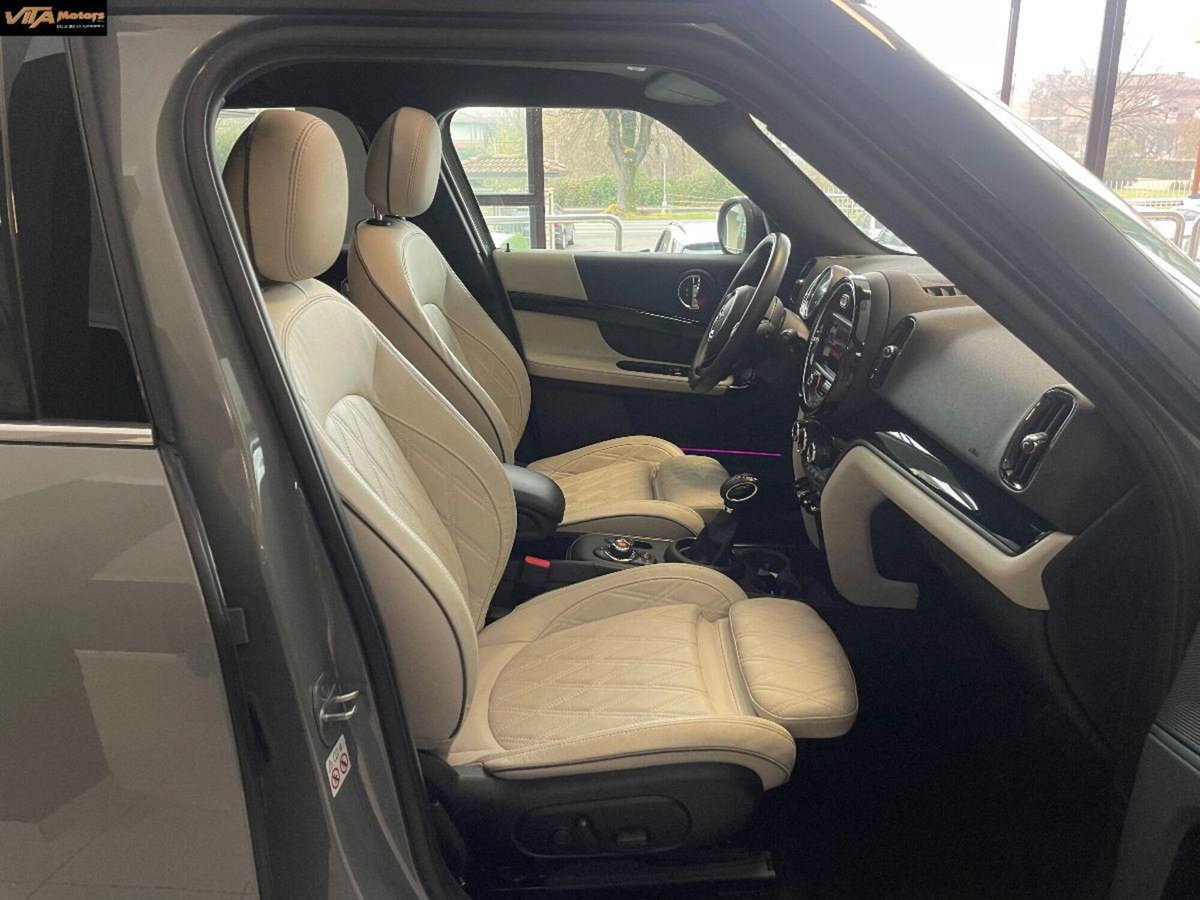 MINI Mini Countryman E JCW (18)