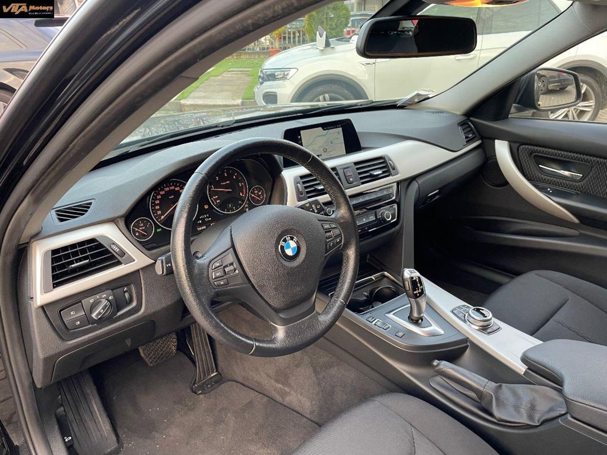 BMW Serie 3 Touring 318d  Business Advantage aut. (11)