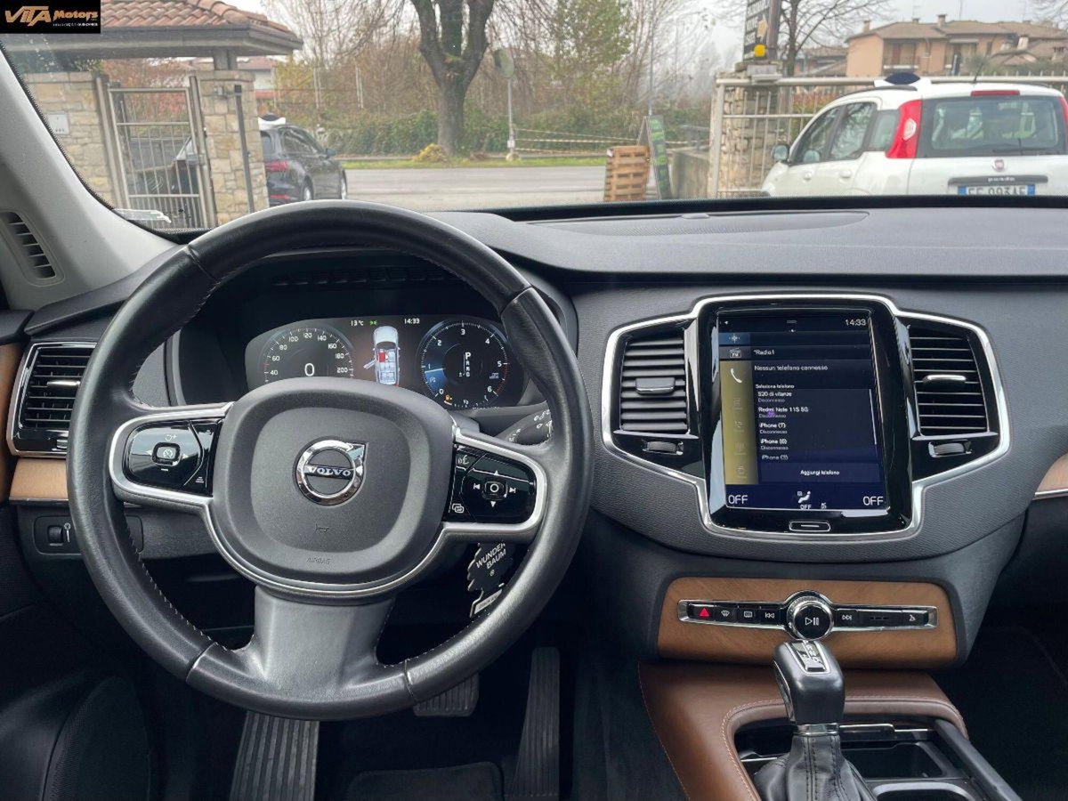 Volvo XC90 D5 AWD Geartronic 7 posti Inscription (14)