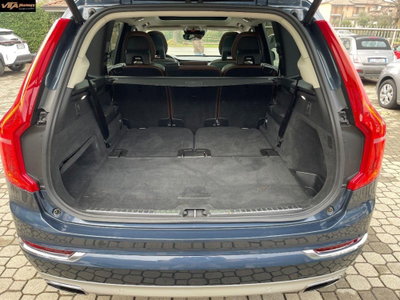 Volvo XC90 D5 AWD Geartronic 7 posti Inscription (16)