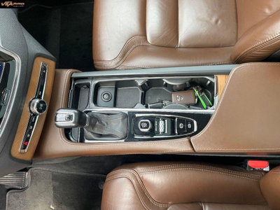Volvo XC90 D5 AWD Geartronic 7 posti Inscription (17)