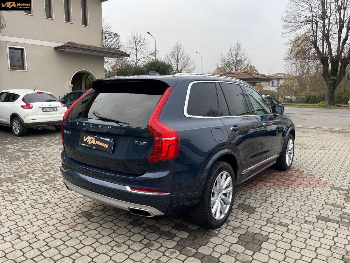 Volvo XC90 D5 AWD Geartronic 7 posti Inscription (6)