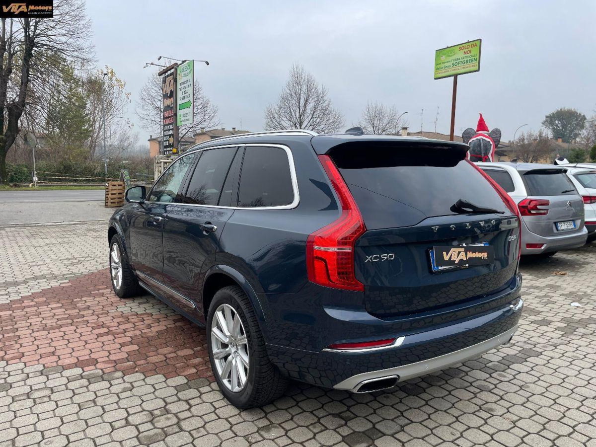 Volvo XC90 D5 AWD Geartronic 7 posti Inscription (7)
