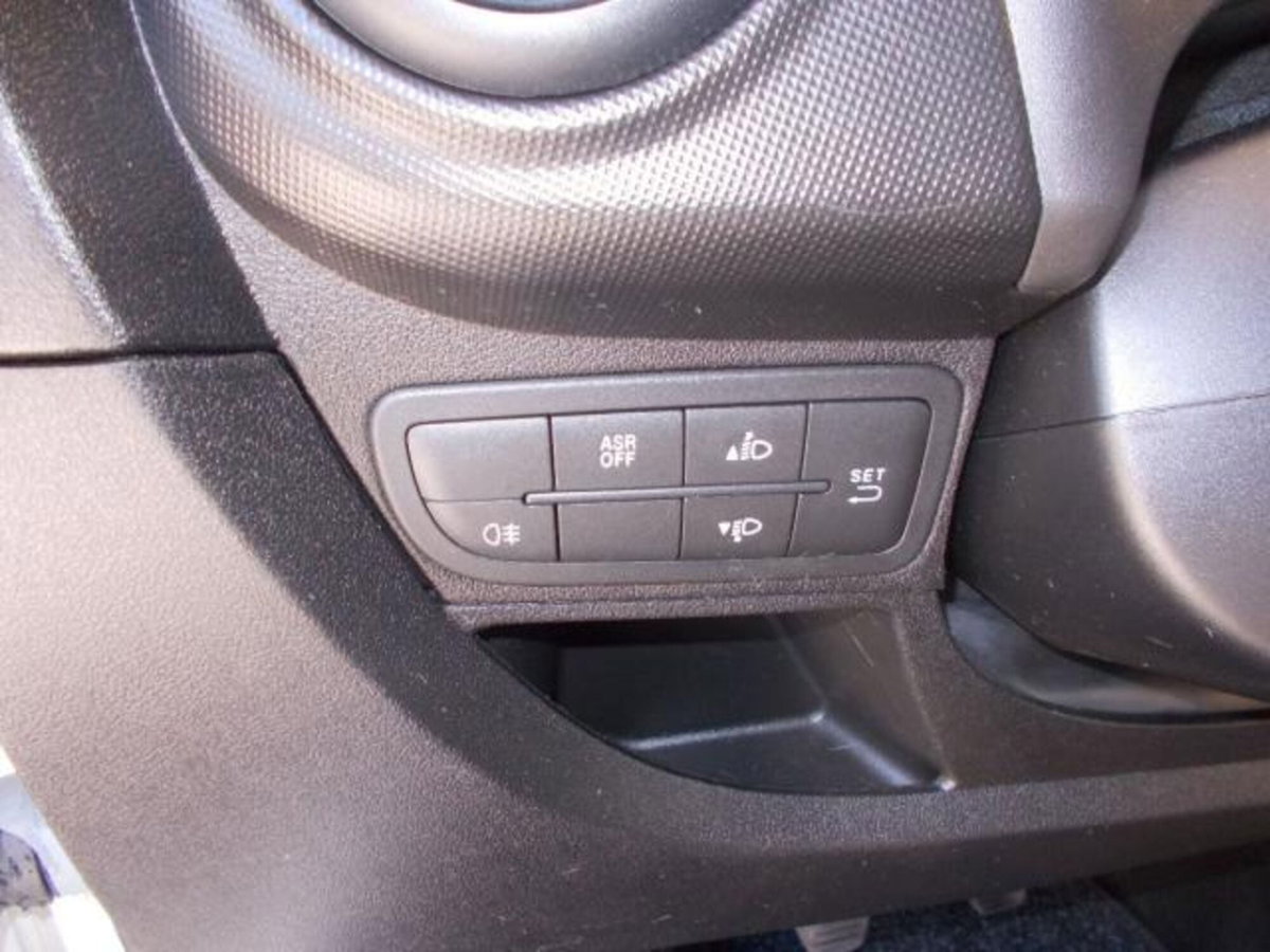 Fiat Fiorino Furgone cargo 1.3 mjt 95cv SX (10)