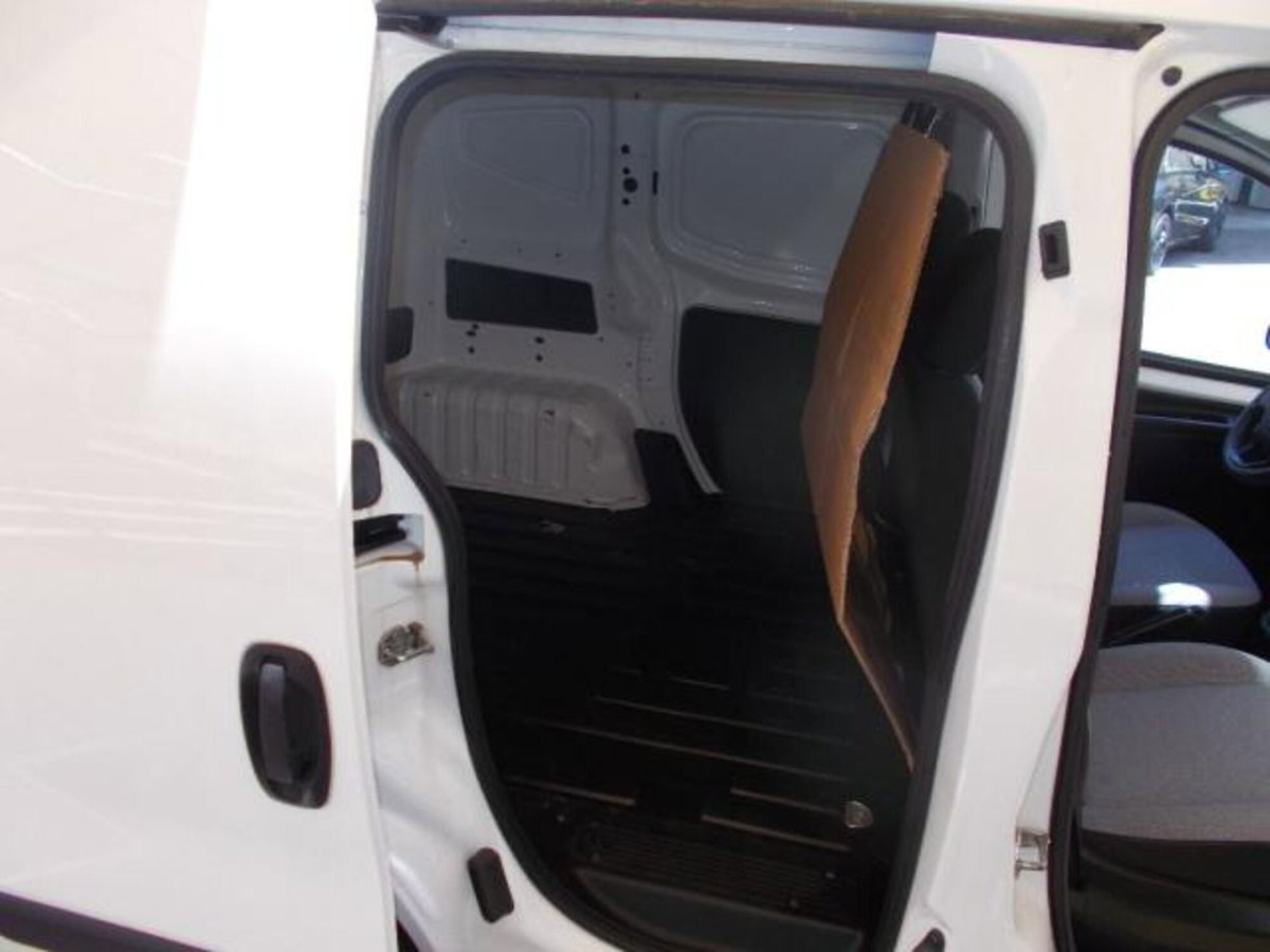 Fiat Fiorino Furgone cargo 1.3 mjt 95cv SX (7)