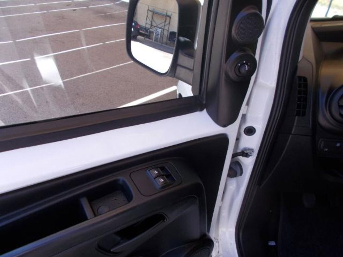 Fiat Fiorino Furgone cargo 1.3 mjt 95cv SX (9)