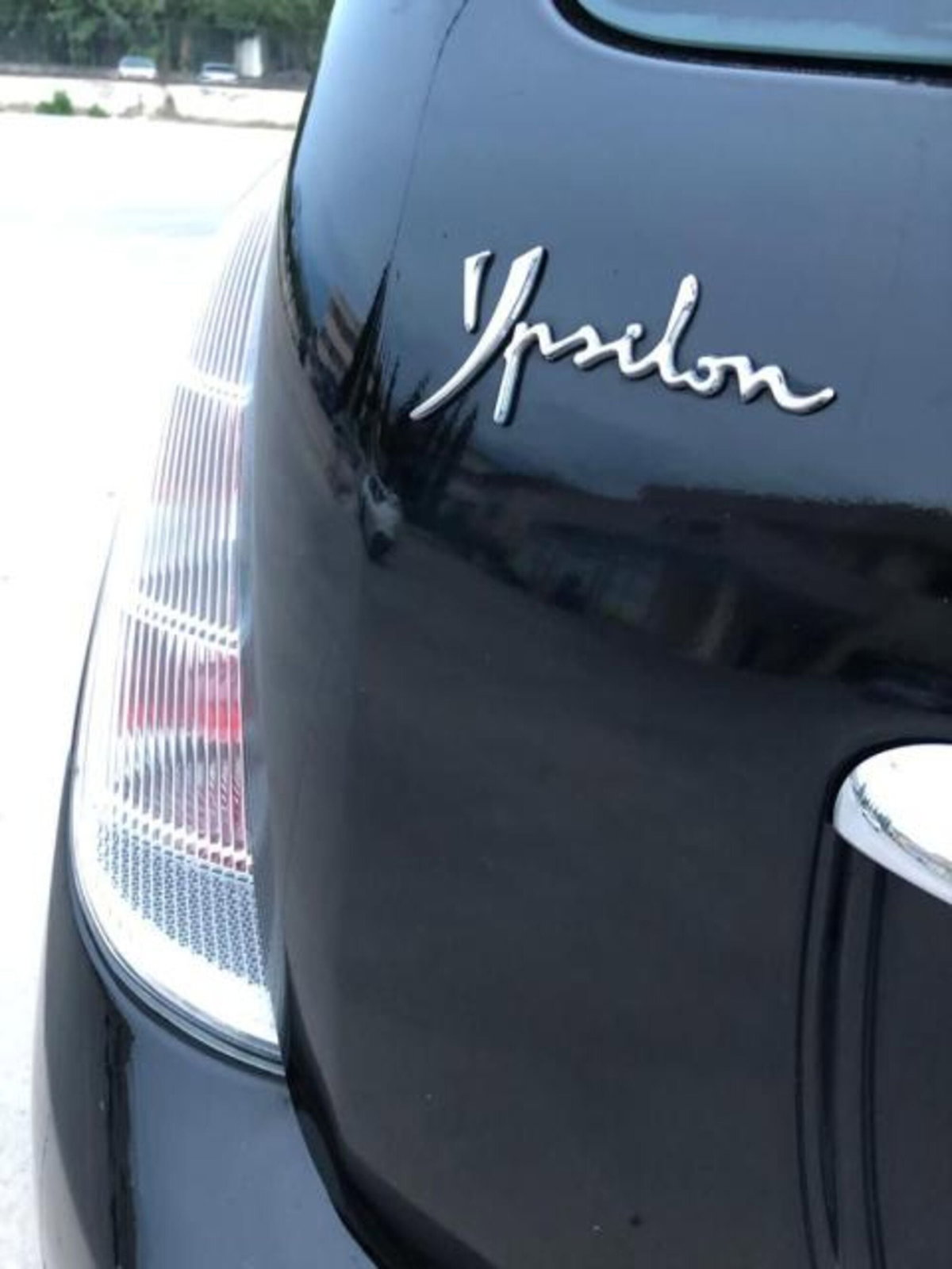 Lancia Ypsilon 1.3 MJT 75 CV Platino (9)