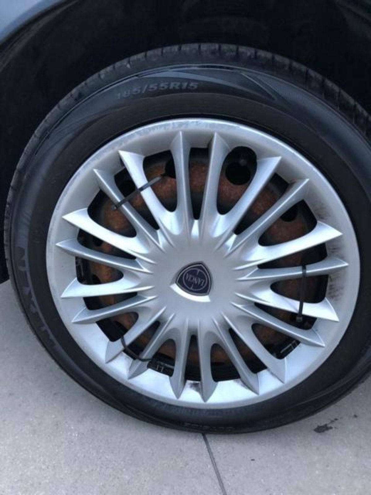 Lancia Ypsilon 1.3 MJT 75 CV Platino (8)