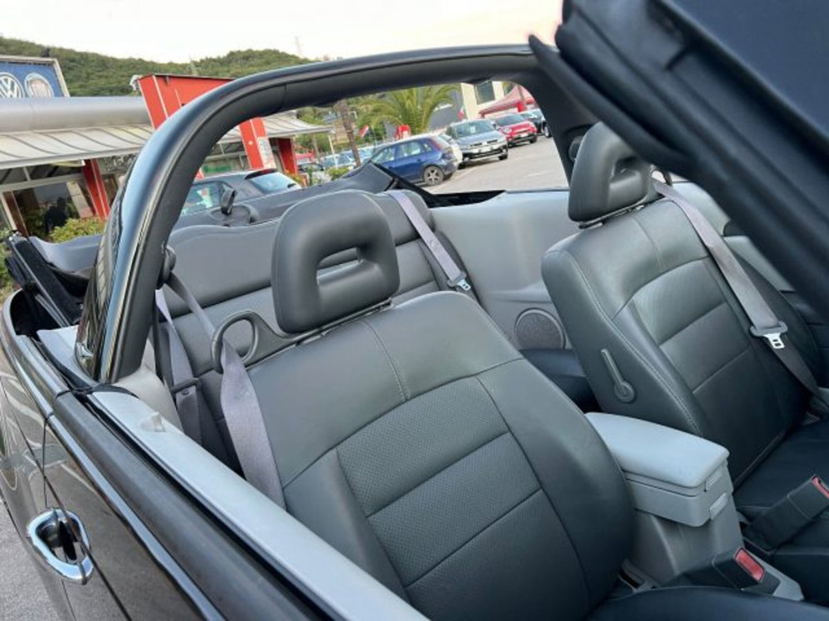Chrysler PT Cruiser PT Cruiser 2.4 cat Limited (9)