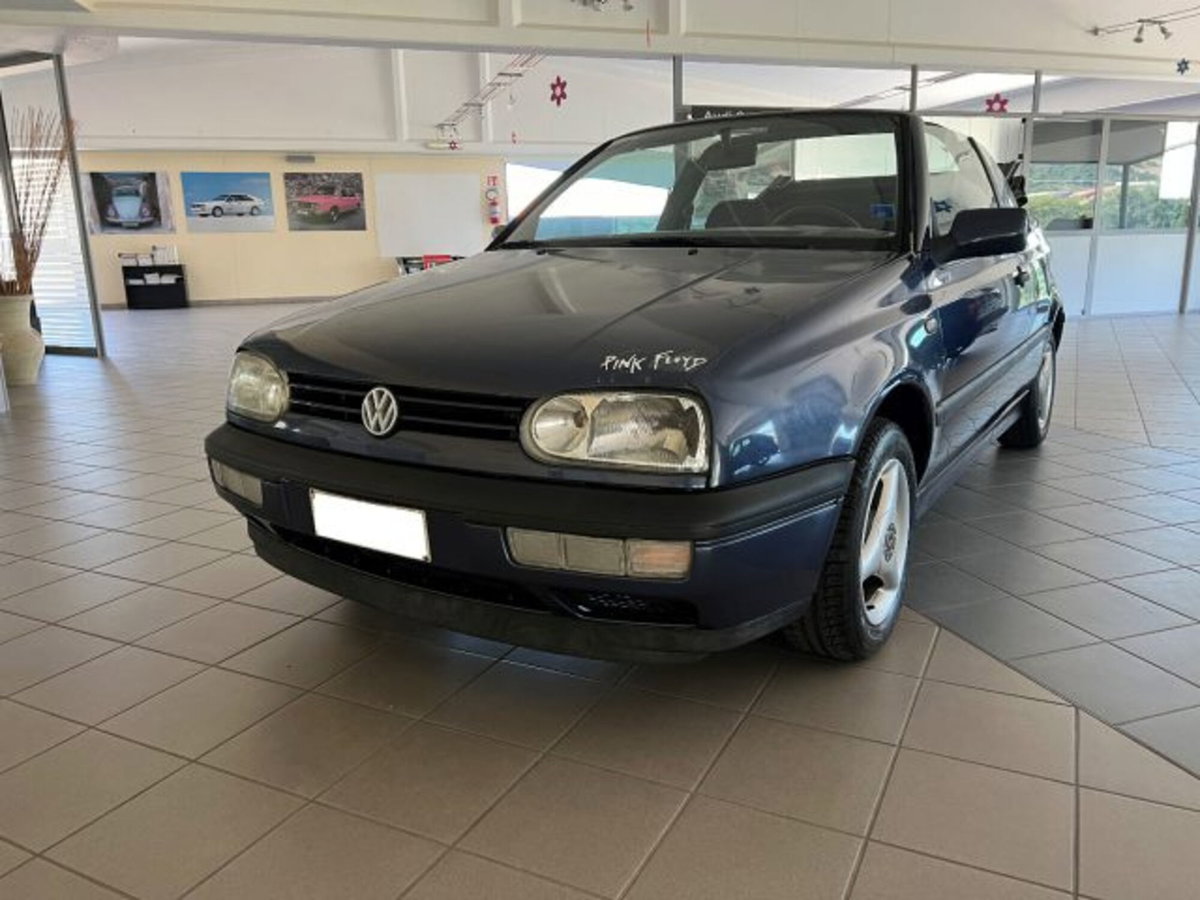 Volkswagen Golf Cabrio 1.8/75 CV cat Pink Floyd (2)