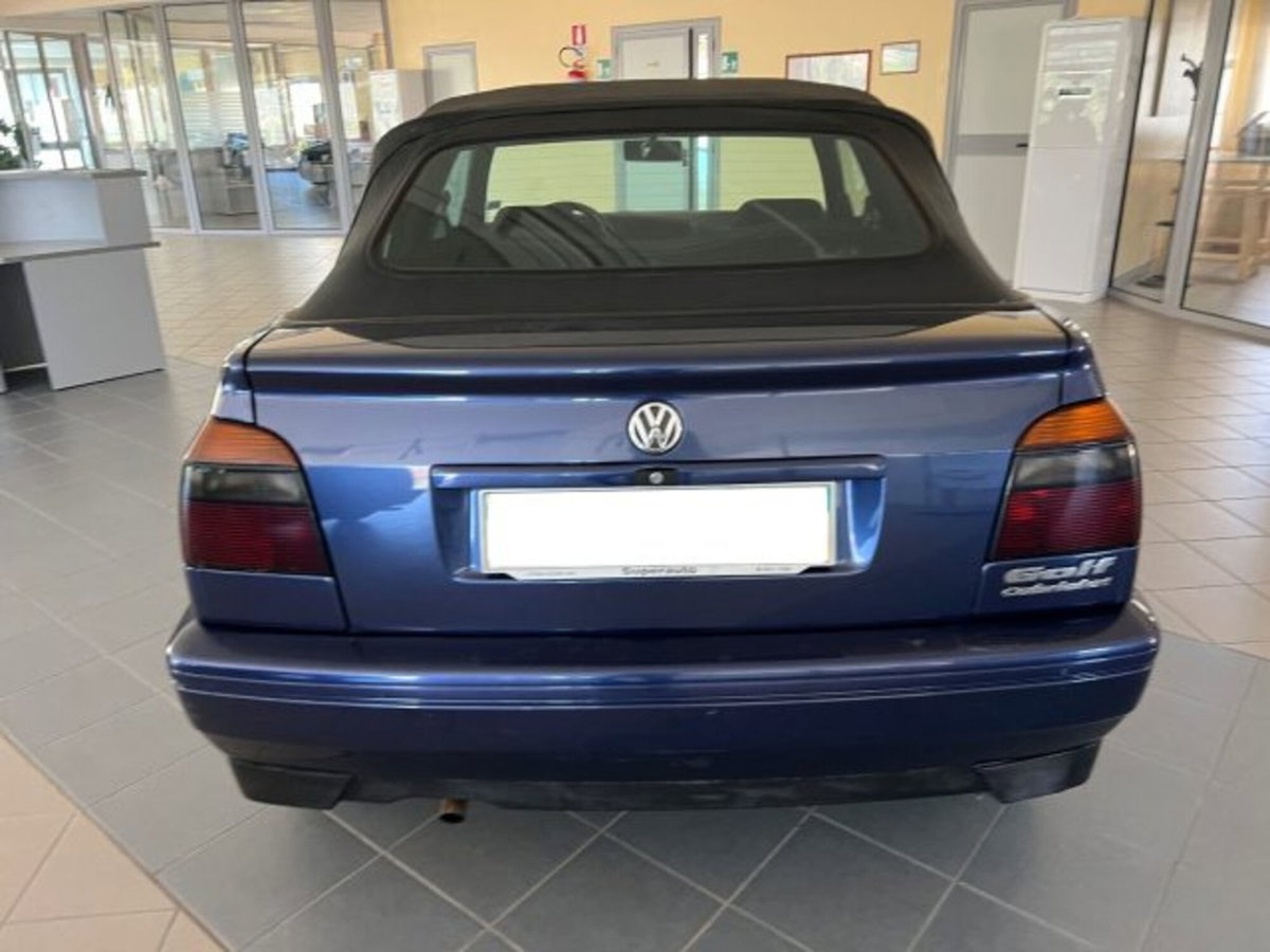 Volkswagen Golf Cabrio 1.8/75 CV cat Pink Floyd (4)