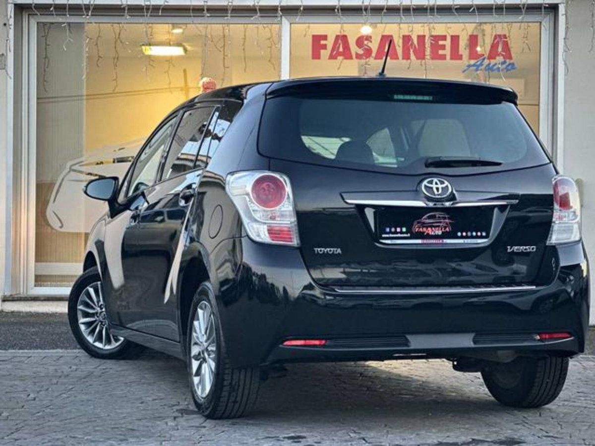 Toyota Verso 1.8 CVT Sol 7 posti (10)