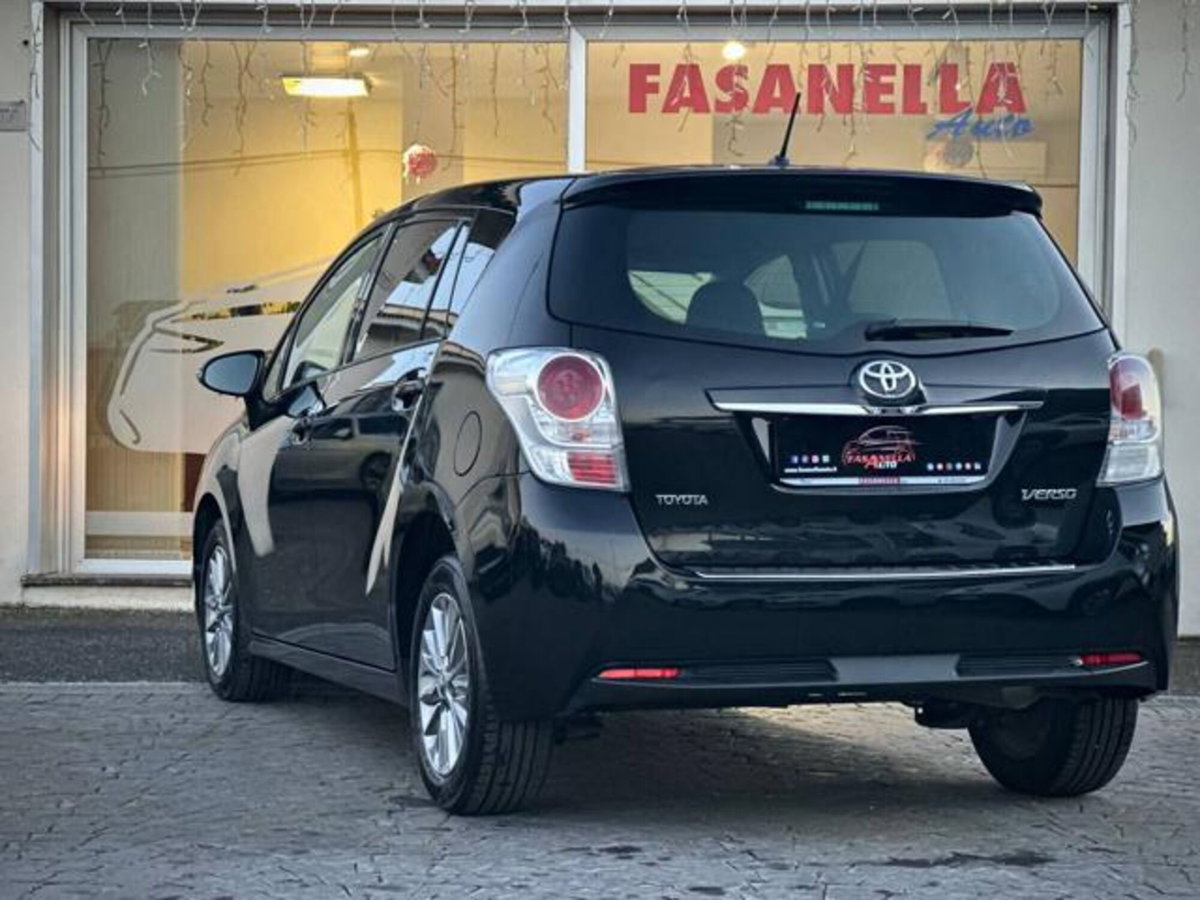Toyota Verso 1.8 CVT Sol 7 posti (11)
