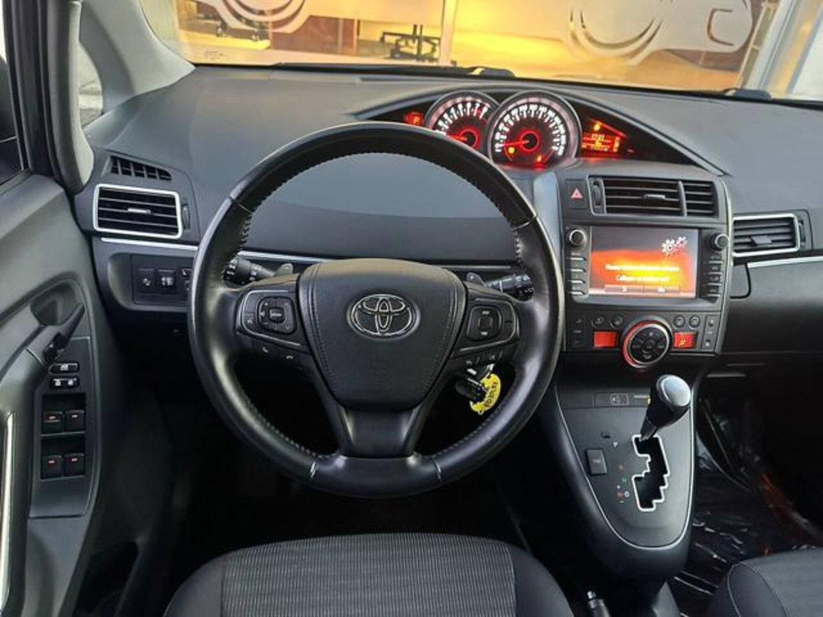 Toyota Verso 1.8 CVT Sol 7 posti (14)