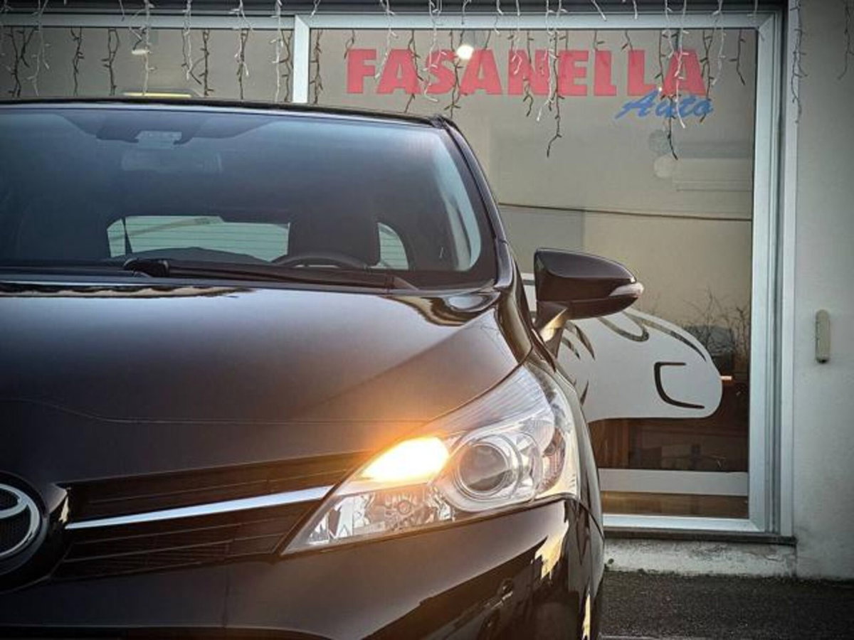 Toyota Verso 1.8 CVT Sol 7 posti (4)