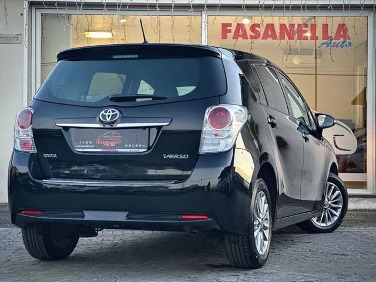 Toyota Verso 1.8 CVT Sol 7 posti (7)