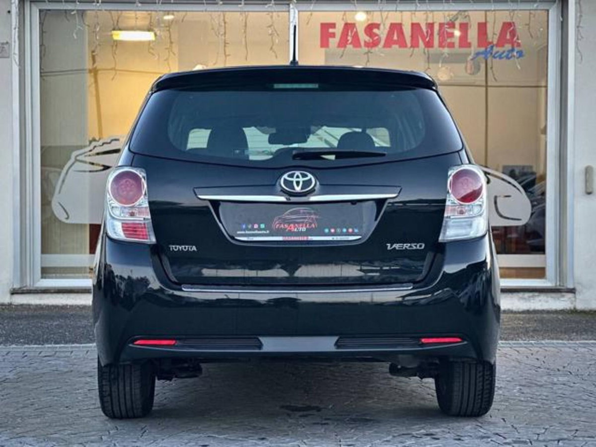 Toyota Verso 1.8 CVT Sol 7 posti (9)