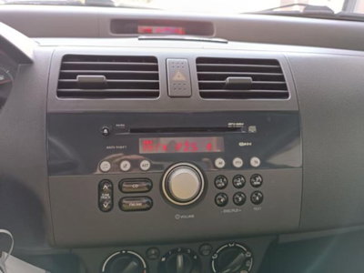 Suzuki Swift 1.3 3p. GL Safety Pack (11)