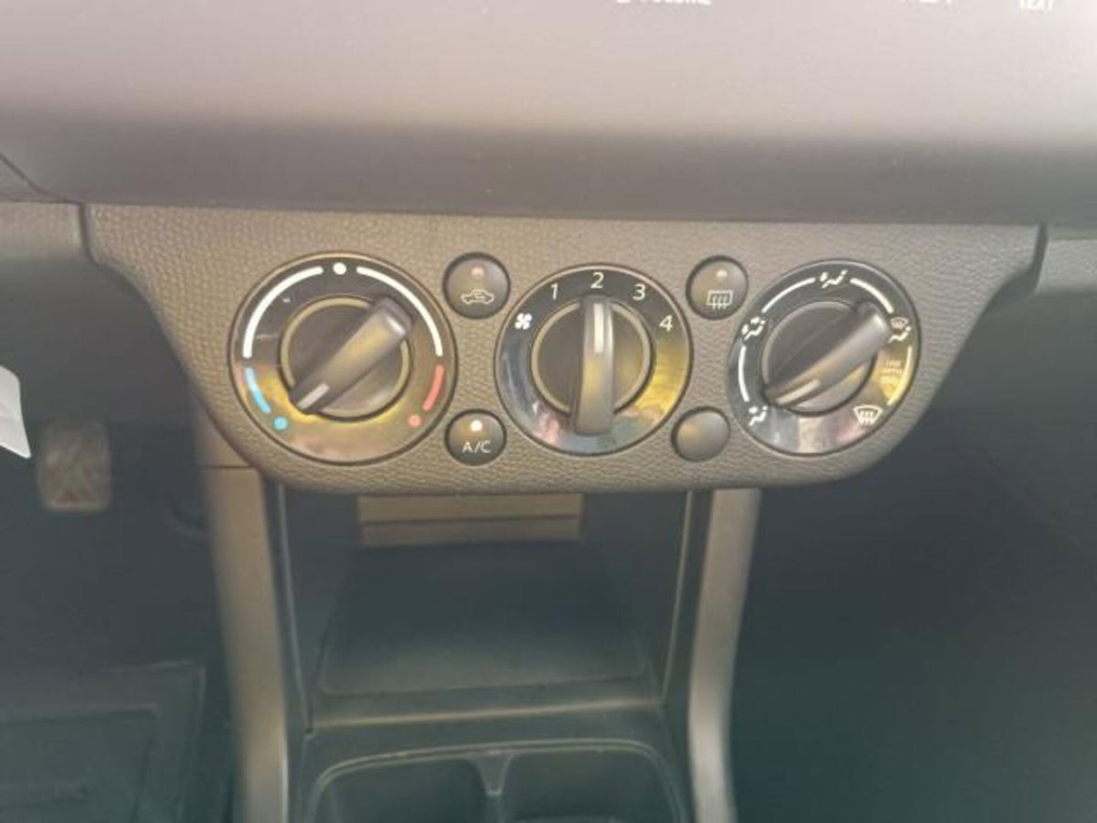 Suzuki Swift 1.3 3p. GL Safety Pack (12)