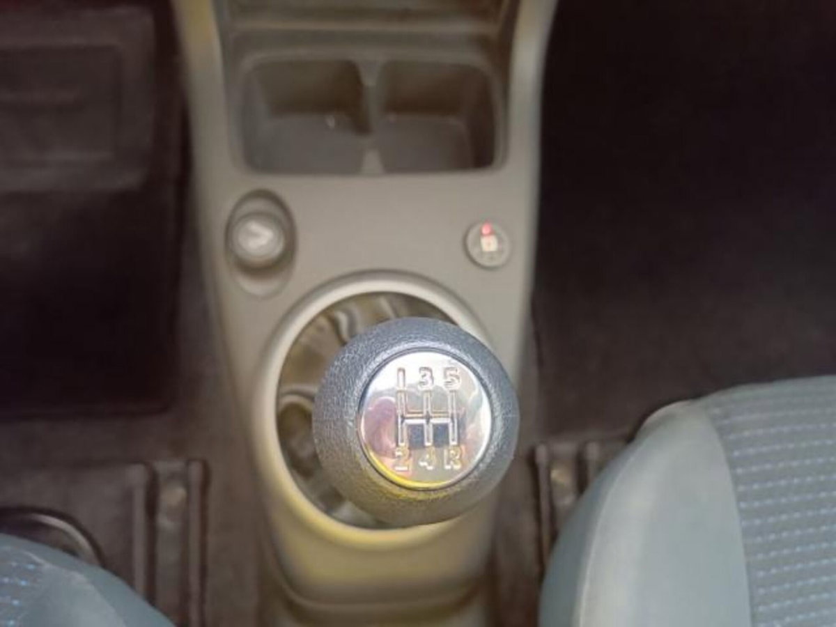 Suzuki Swift 1.3 3p. GL Safety Pack (13)