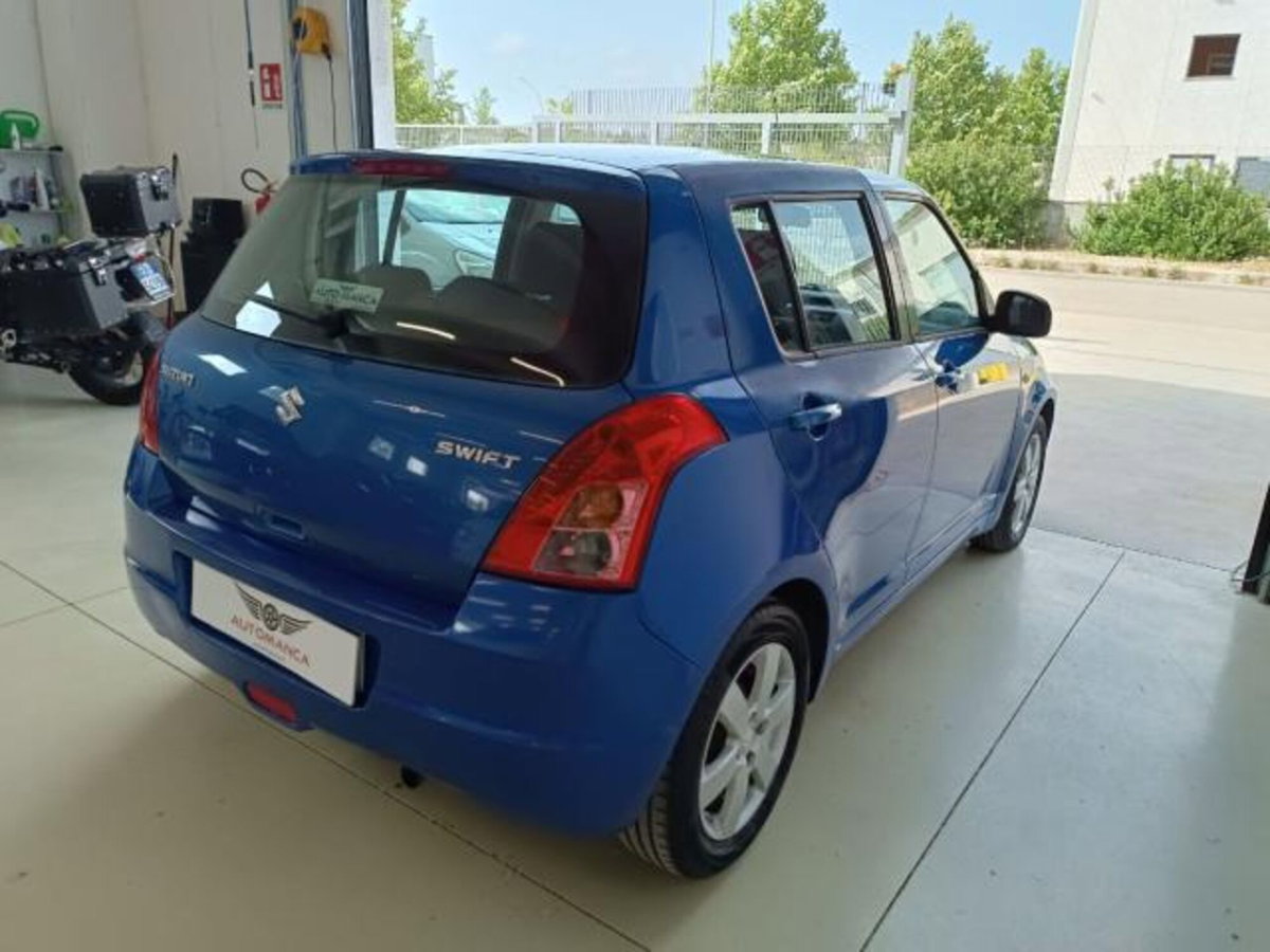 Suzuki Swift 1.3 3p. GL Safety Pack (4)