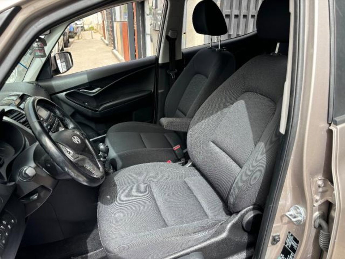 Hyundai ix20 1.4 CRDI 90 CV XPossible (14)