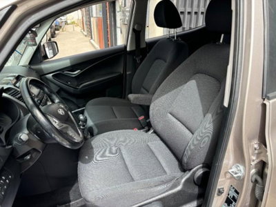 Hyundai ix20 1.4 CRDI 90 CV XPossible (14)