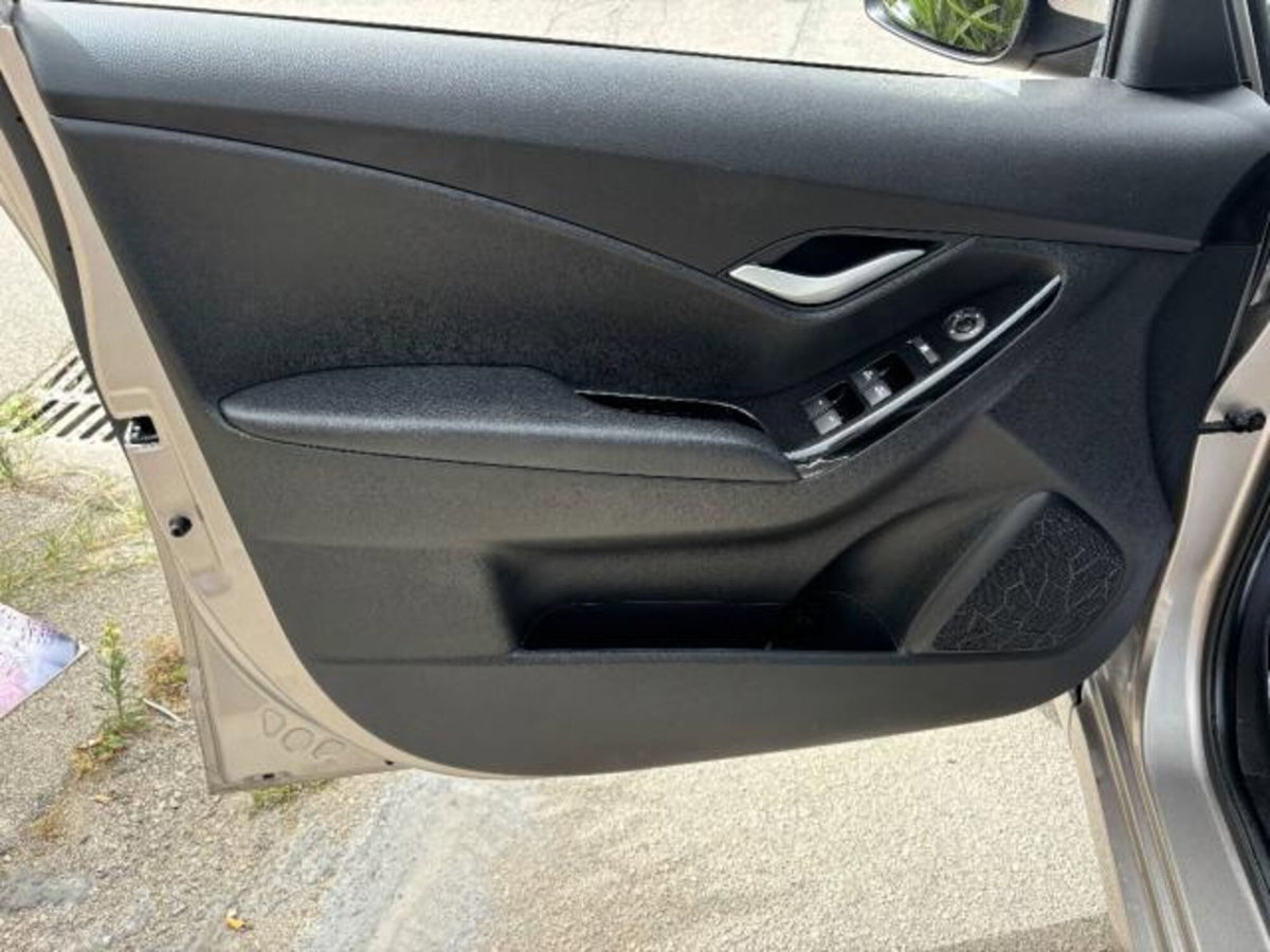 Hyundai ix20 1.4 CRDI 90 CV XPossible (19)