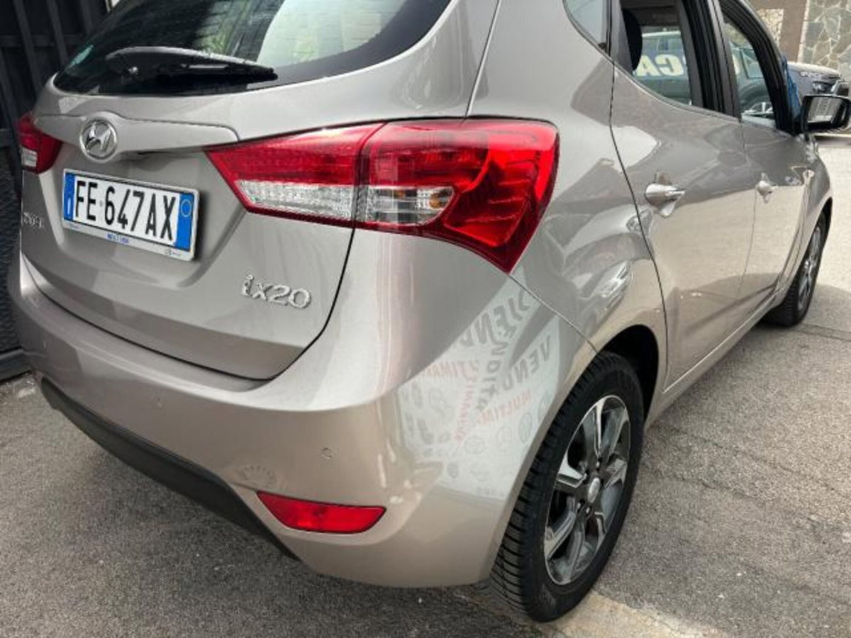 Hyundai ix20 1.4 CRDI 90 CV XPossible (8)