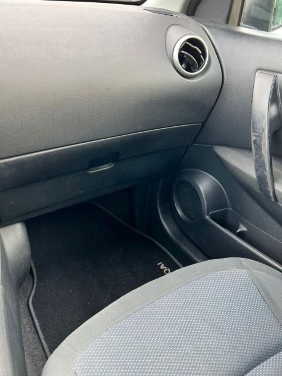 Nissan Qashqai 1.5 dCi Acenta (20)