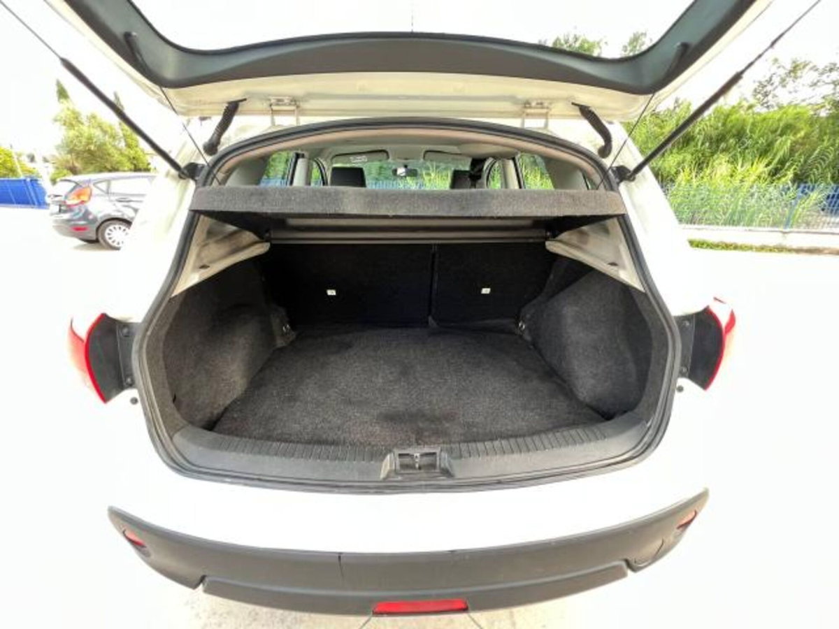 Nissan Qashqai 1.5 dCi Acenta (8)