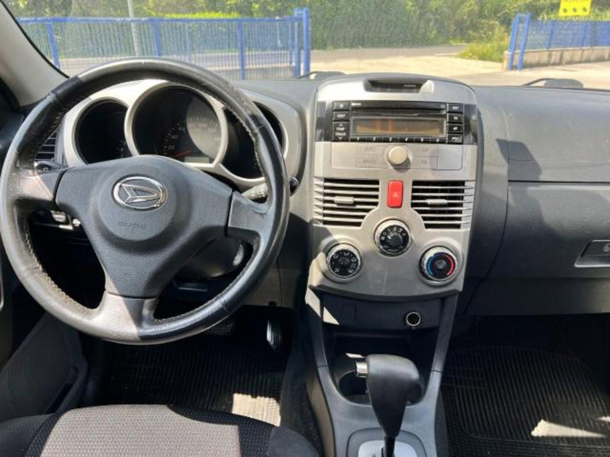 Daihatsu Terios 1.5 4WD Hiro (10)