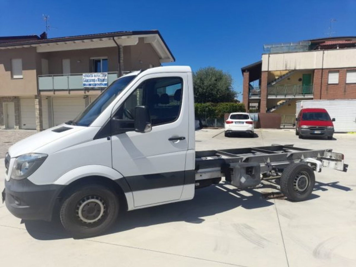 Mercedes-Benz Sprinter K32/32 313 CDI TN Kombi (2)