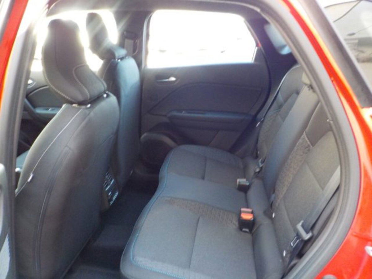 Renault Captur 1.2 eco-g Evolution 120cv (8)