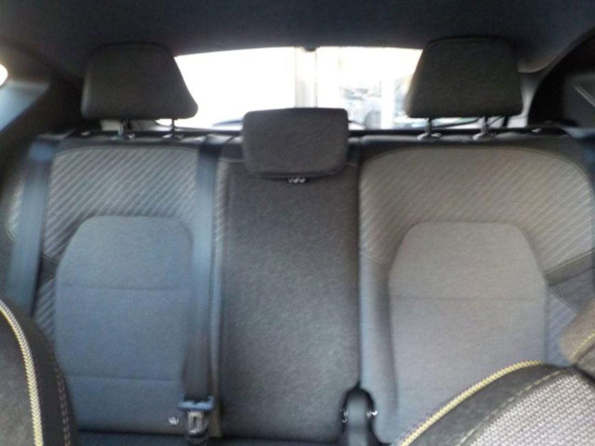 Renault Captur 1.8 full hybrid Techno 160cv auto (8)