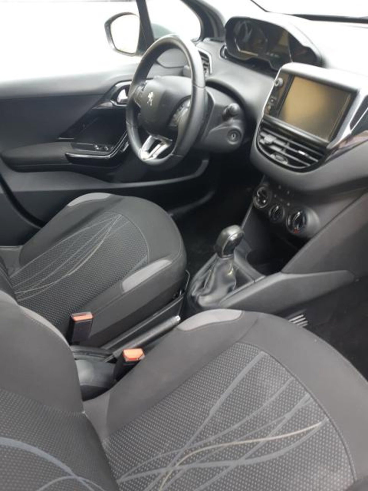 Peugeot 208 VTi 82 CV 5 porte Active (6)