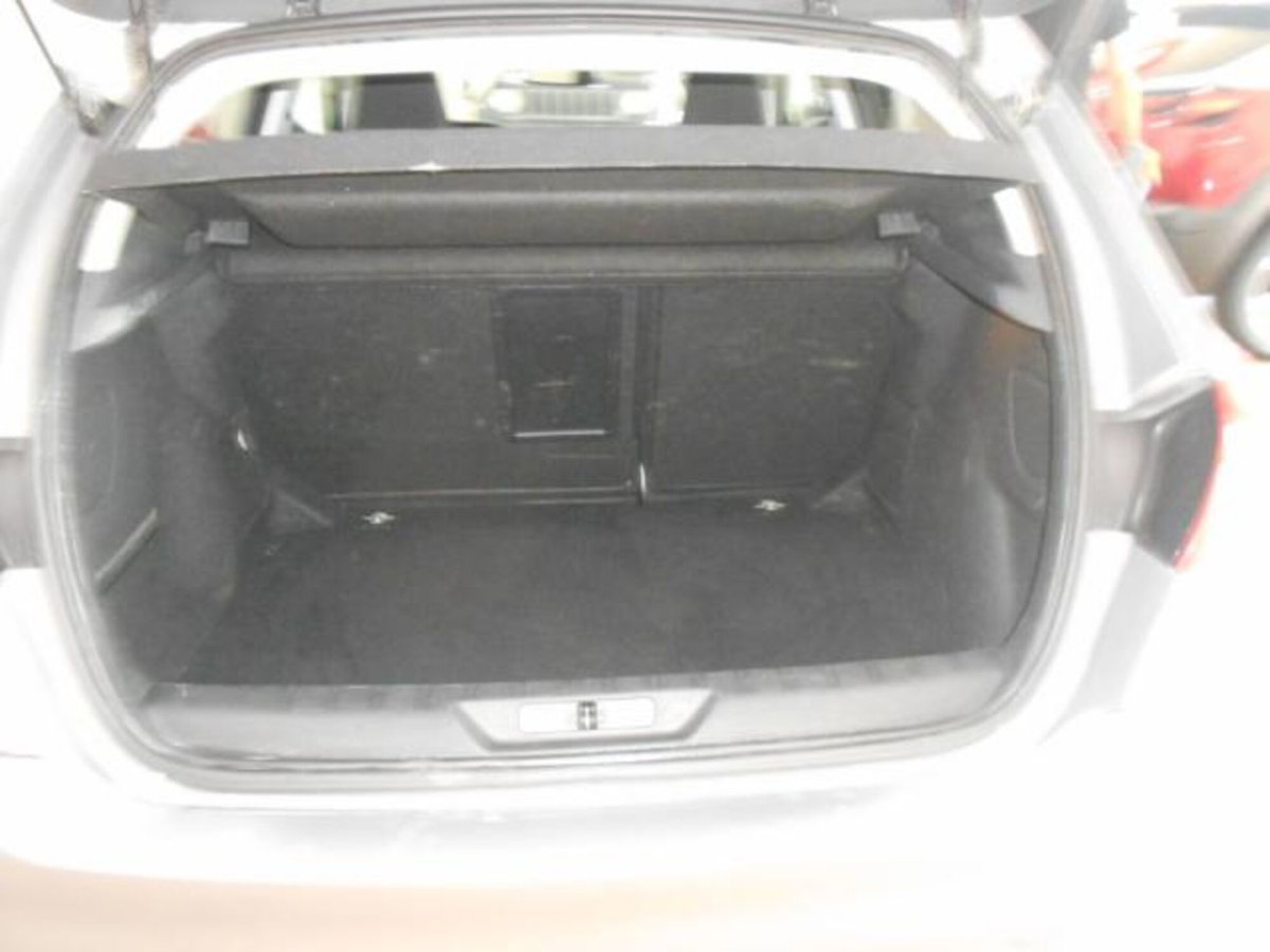 Peugeot 308 PureTech Turbo 130 S&S Allure Pack (13)