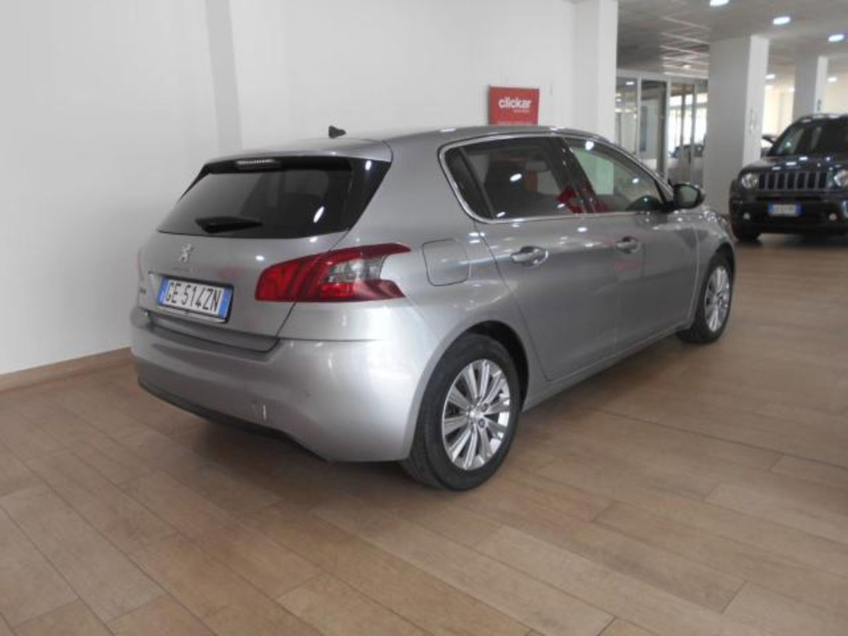 Peugeot 308 PureTech Turbo 130 S&S Allure Pack (3)