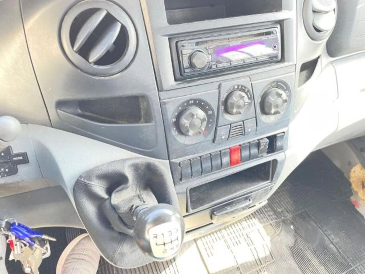 Iveco Daily Telaio 35C18 3.0 Hpt PM-RG Cabinato (7)
